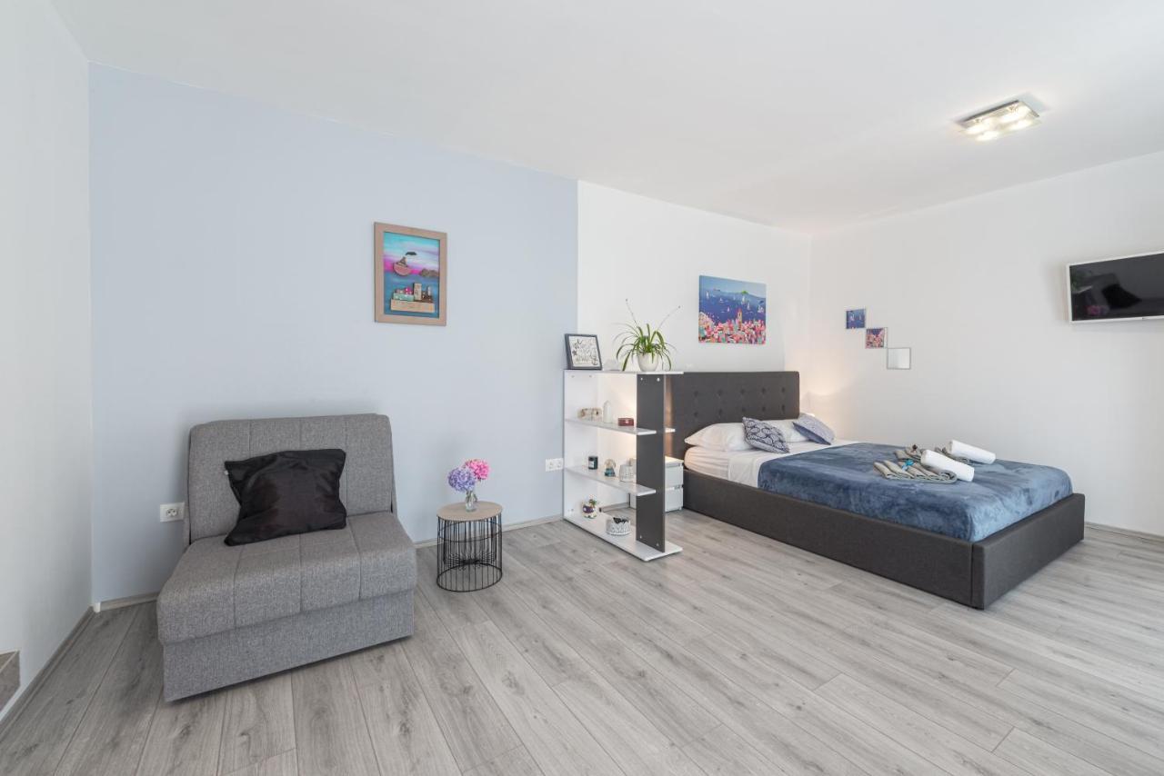 Apartman Joyful Place